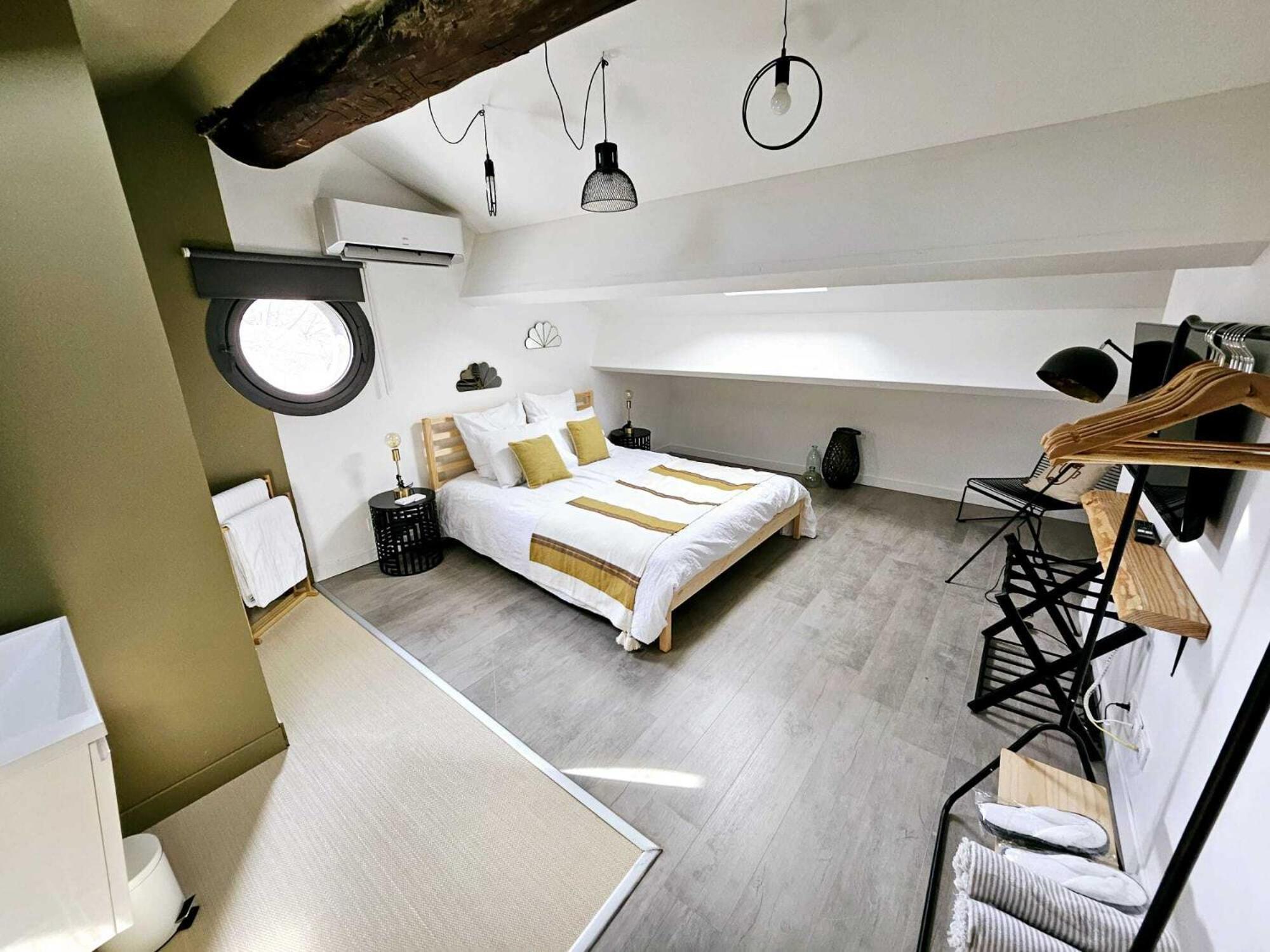 La Maison Grivolas Appartements Et Maison D'Hotes Avignon Eksteriør billede