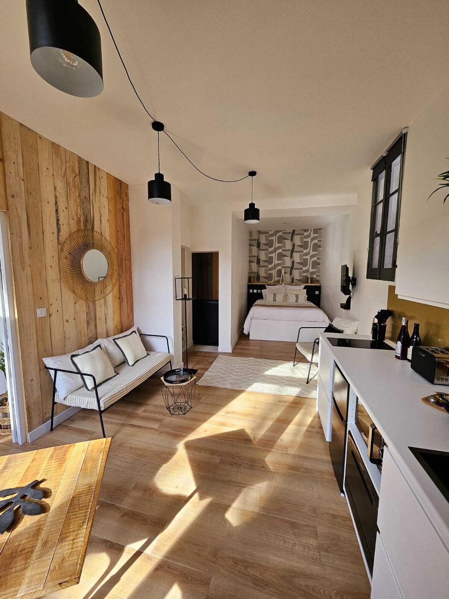 La Maison Grivolas Appartements Et Maison D'Hotes Avignon Eksteriør billede