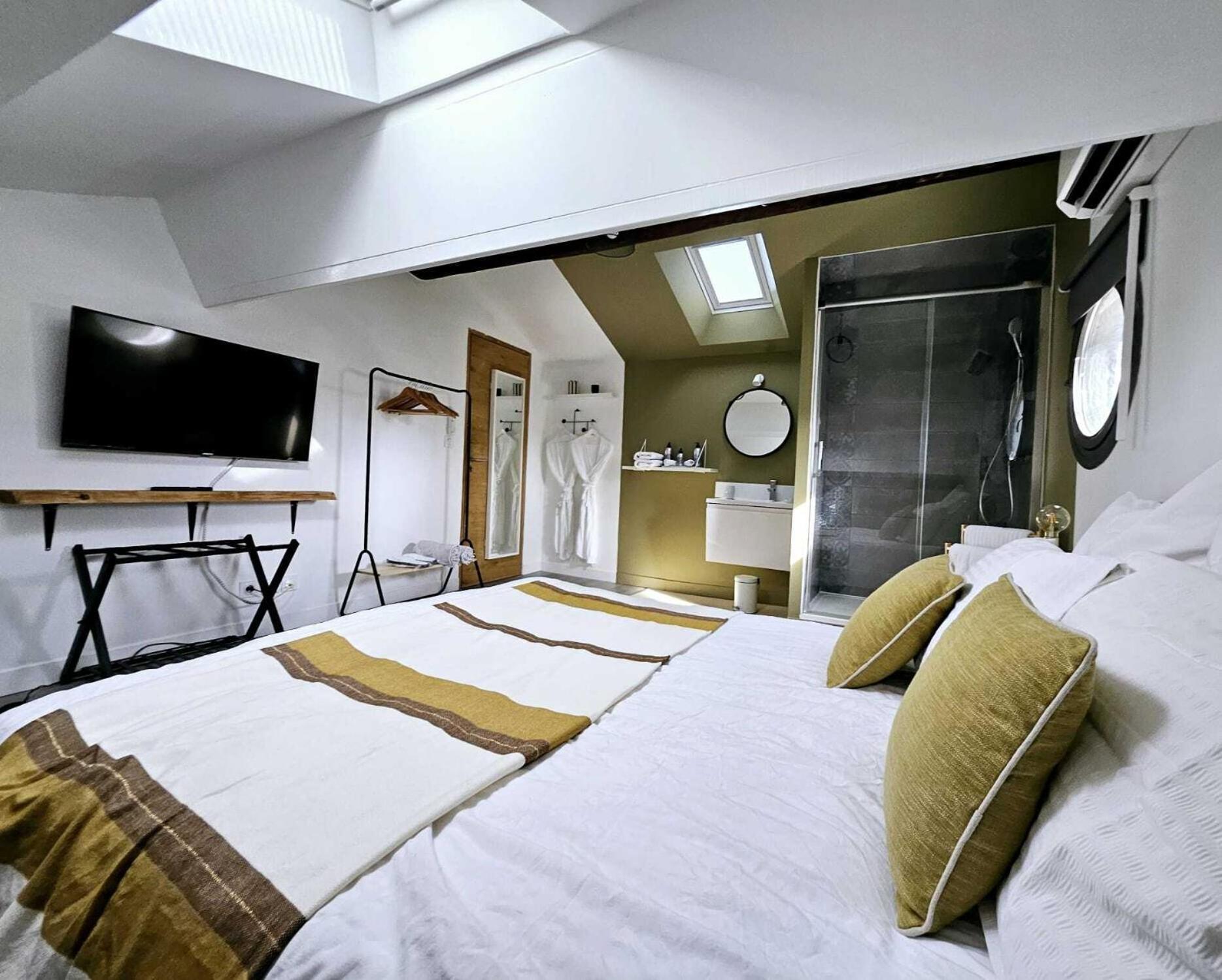 La Maison Grivolas Appartements Et Maison D'Hotes Avignon Værelse billede