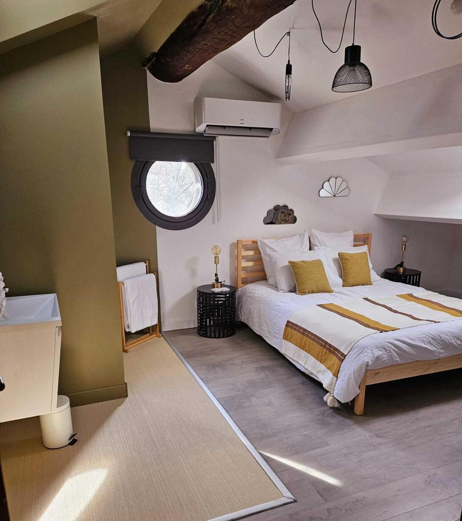 La Maison Grivolas Appartements Et Maison D'Hotes Avignon Værelse billede